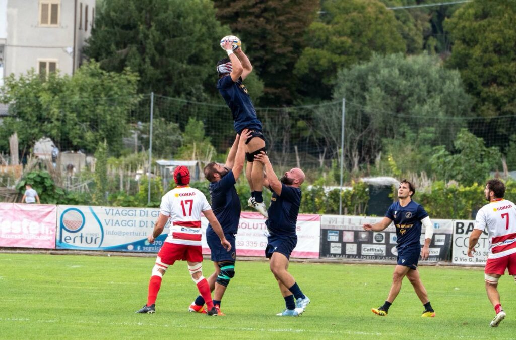 L’Unione Rugby tiene testa alla corazzata Pesaro: un test che vale oro in vista della Serie A